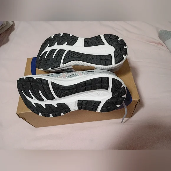 ASICS Women's Athletic Shoes in Gray and Pink - Picture 5 of 5